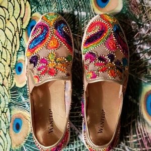 Wanted "Renoir" Slip-On Sneaker in Gold